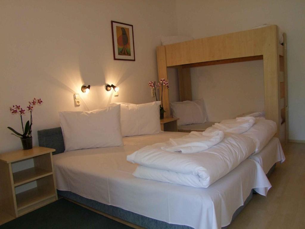 Hotel Platan Zamárdi Cameră foto